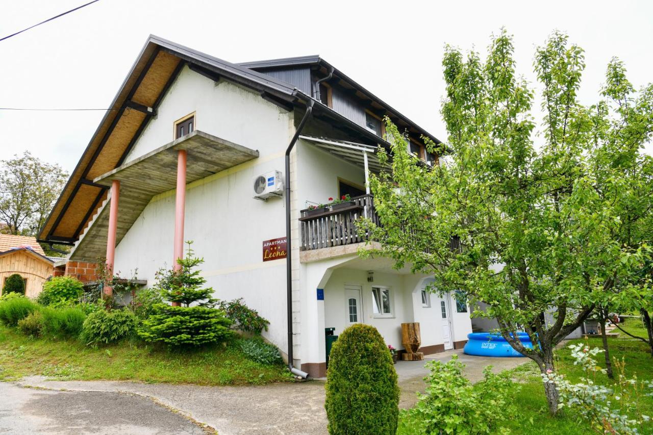 Apartman Leona Rakovica Luaran gambar
