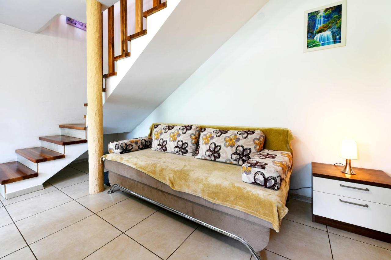 Apartman Leona Rakovica Luaran gambar